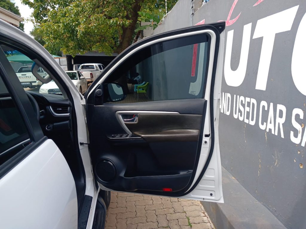 WhatsApp-Image-2025-12-01-at-15.01.24-1