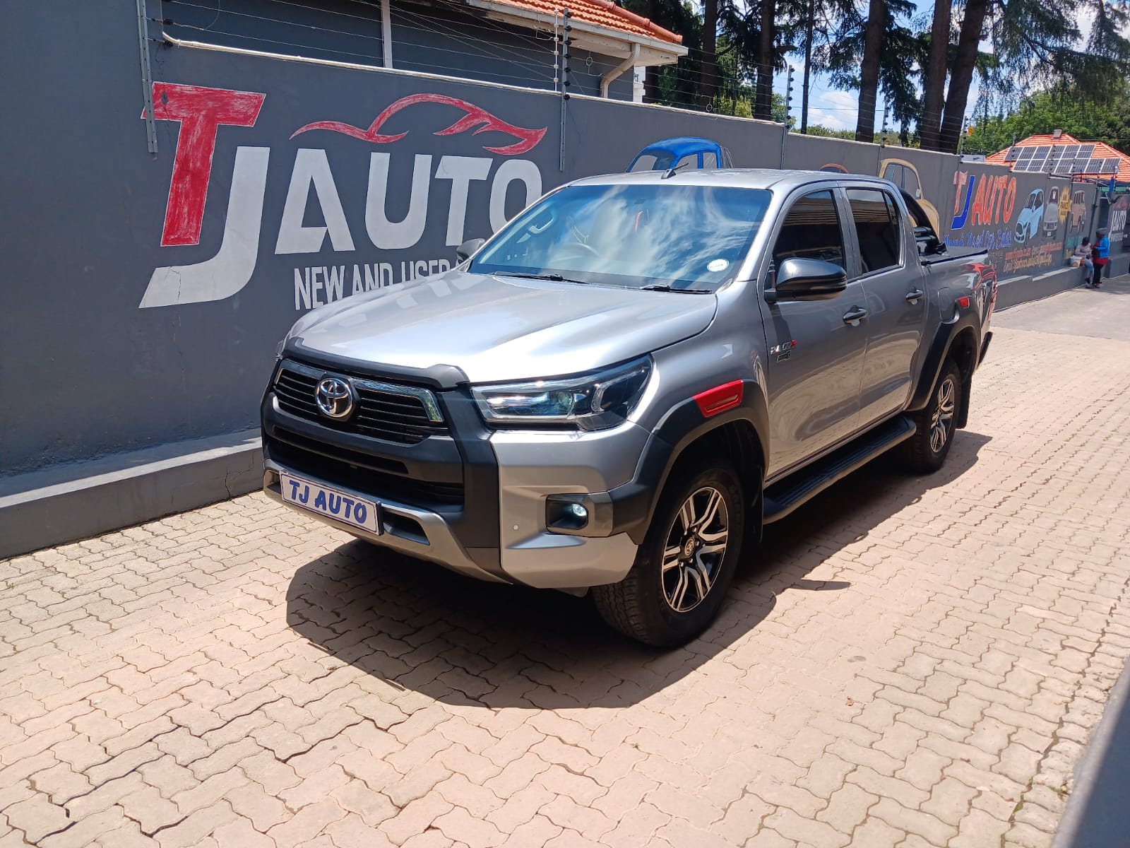 Read more about the article 2024 TOYOTA HILUX 2.4GD-6 DOUBLE CAB 4×4 RAIDER X AUTO