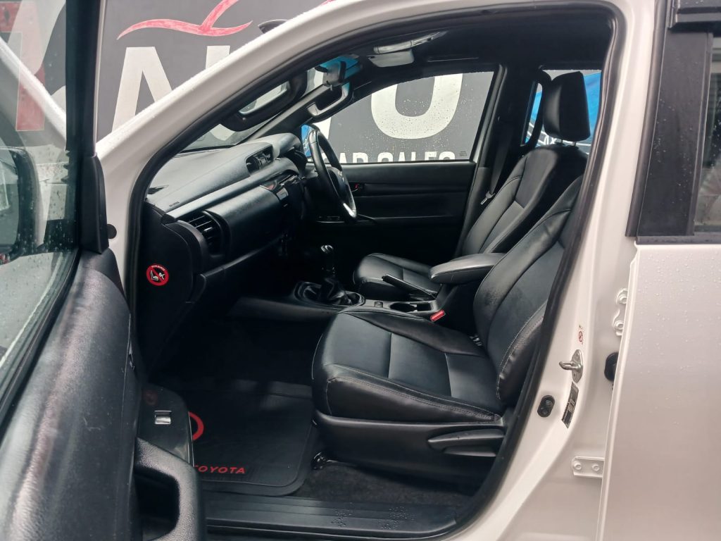 WhatsApp-Image-2025-12-08-at-13.33.11-8