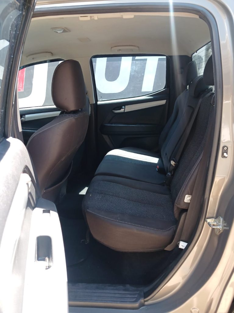 WhatsApp-Image-2025-12-09-at-10.31.05