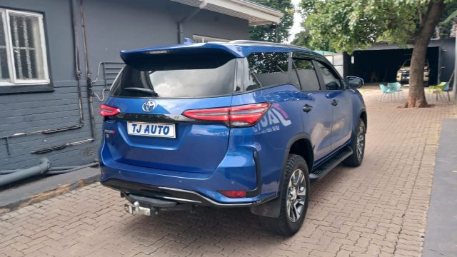 WhatsApp-Image-2025-12-10-at-16.05.32