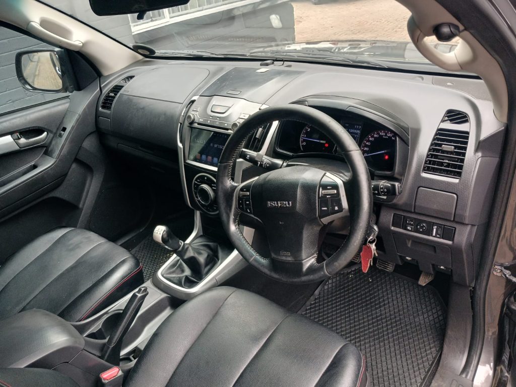 WhatsApp-Image-2025-12-15-at-09.48.25