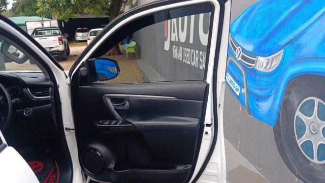 WhatsApp-Image-2025-12-18-at-16.09.21