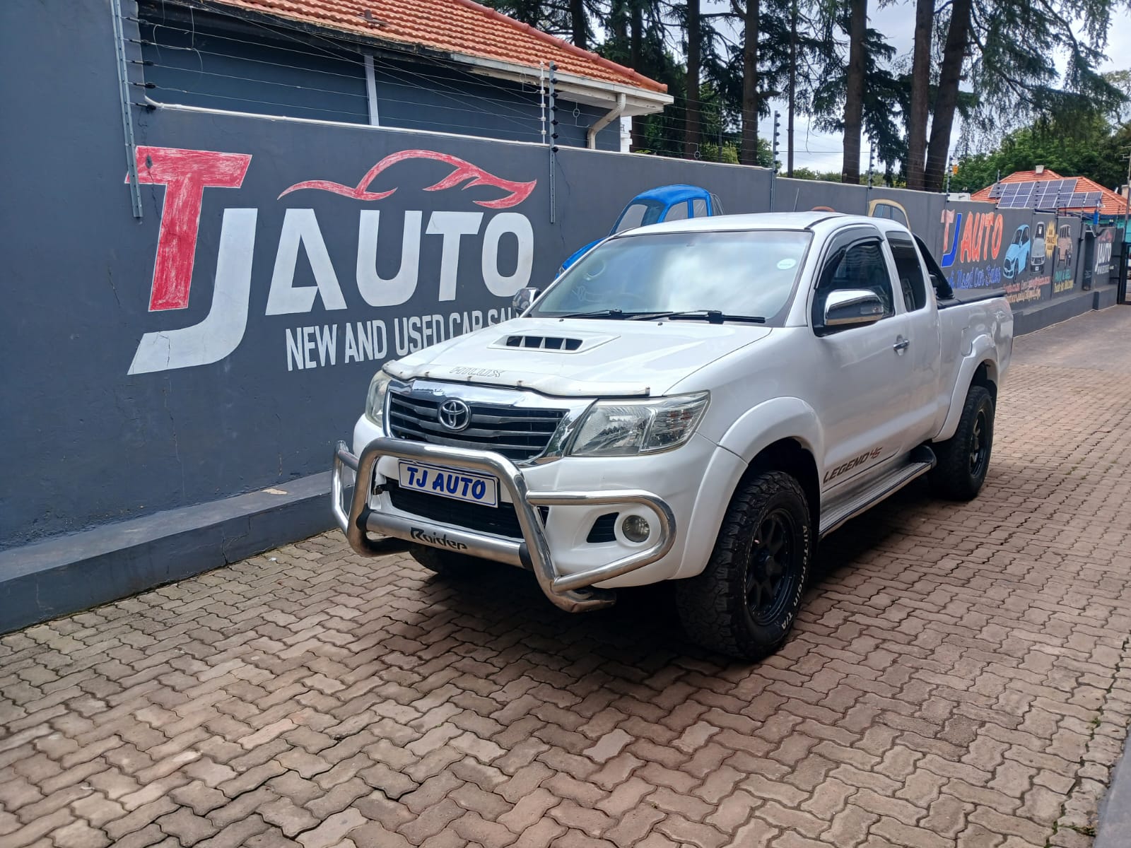 Read more about the article 2013 TOYOTA HILUX 3.0D-4D Xtra CAB RAIDER