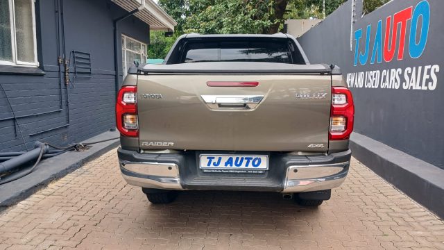 2b6e000c-4948-4195-9562-04223263b051