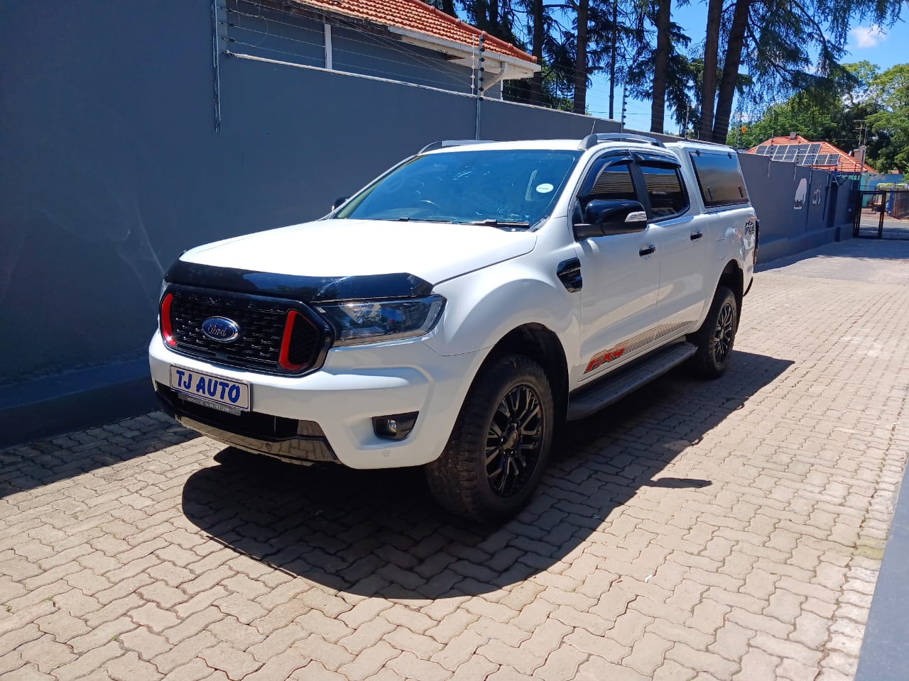 Read more about the article 2021 FORD RANGER 2.0SiT DOUBLE CAB HI-RIDER XLT FX4