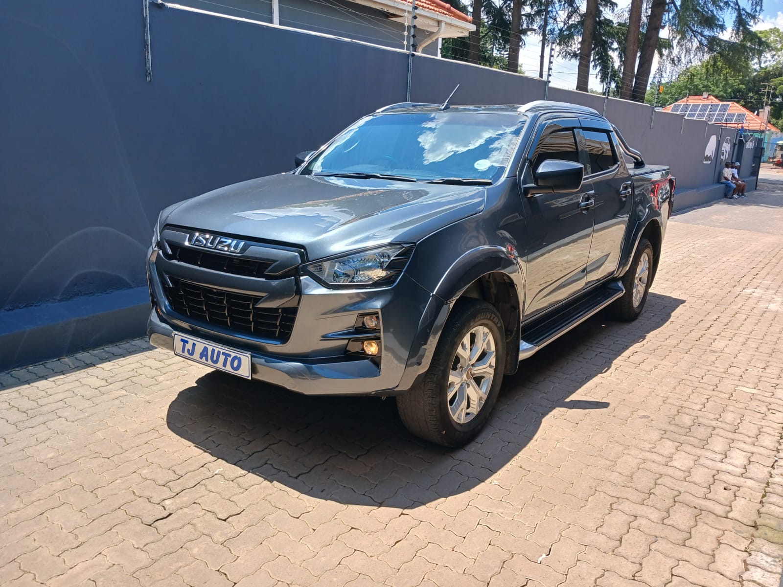Read more about the article 2023 ISUZU D-Max 1.9TD DOUBLE CAB L 4×4