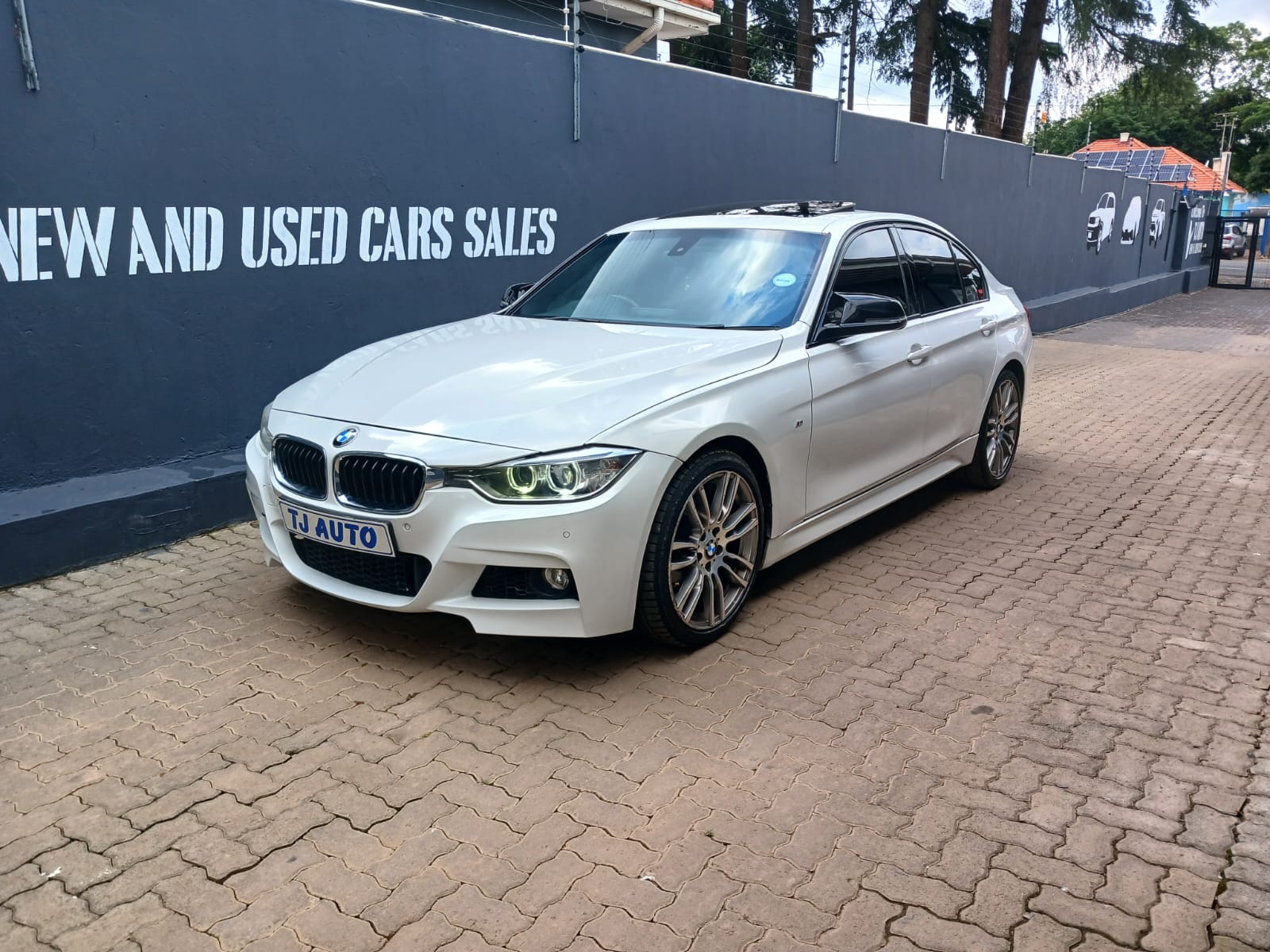 Read more about the article 2015 BMW 3 SERIES 320i M SPORT AUTO