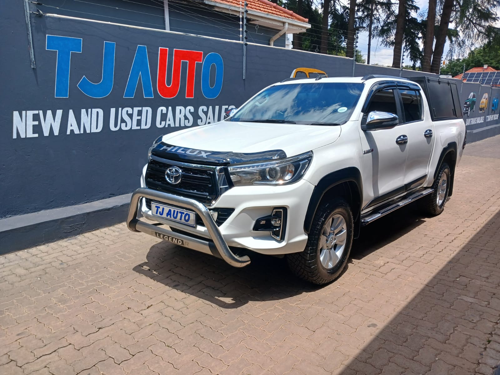 Read more about the article 2016 TOYOTA HILUX 2.8GD-6 DOUBLE CAB 4×4 RAIDER