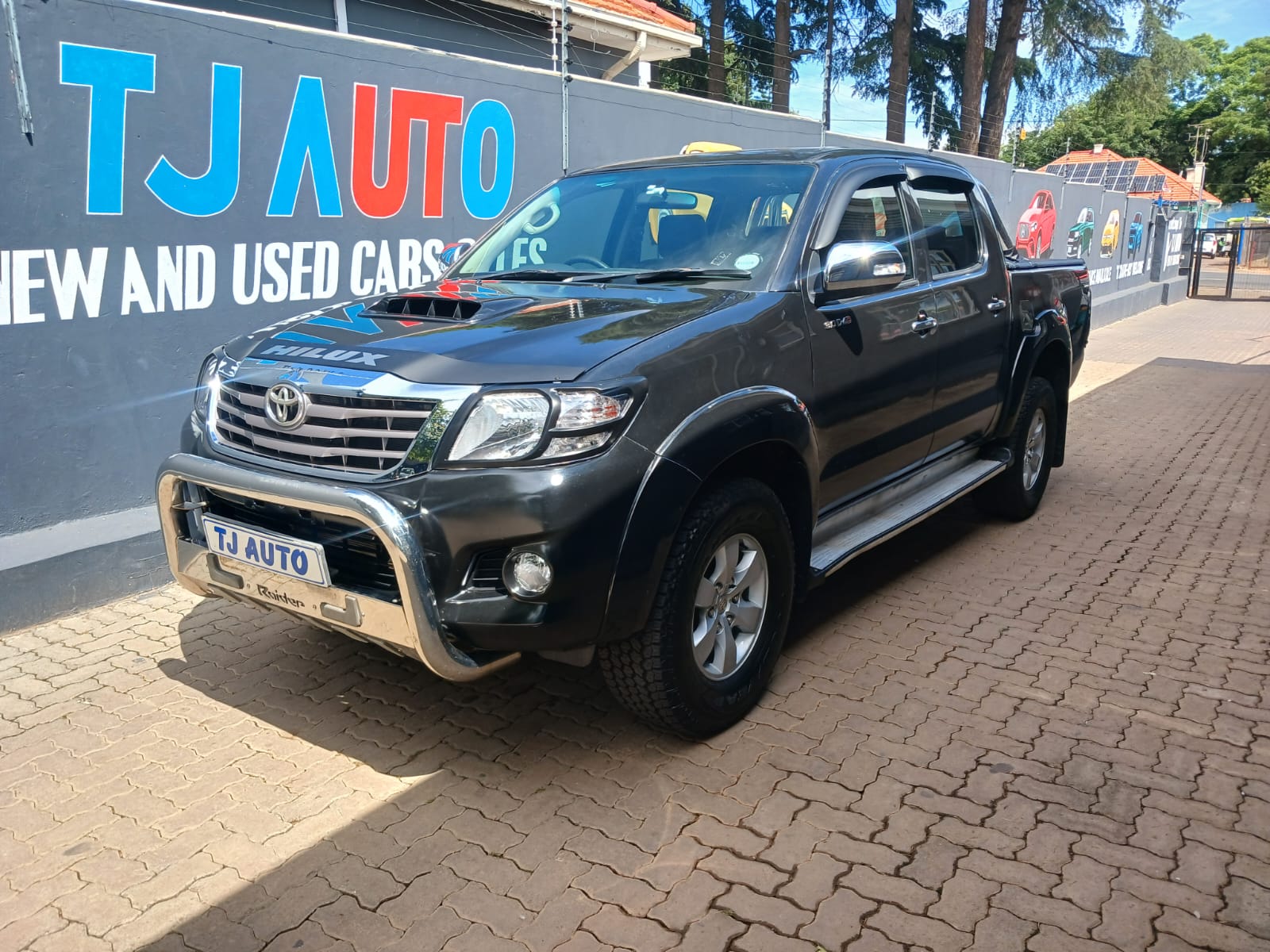 Read more about the article 2009 TOYOTA HULUX 3.0D-4D DOUBLE CAB 4×4 RAIDER AUTO