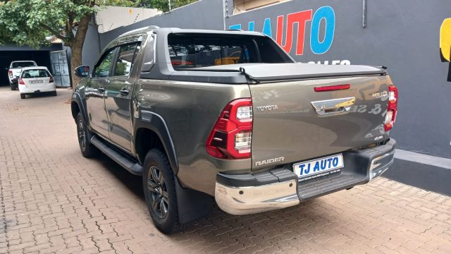 e44fb3c3-d0f6-4a64-8a52-05cbbd4dd1b0