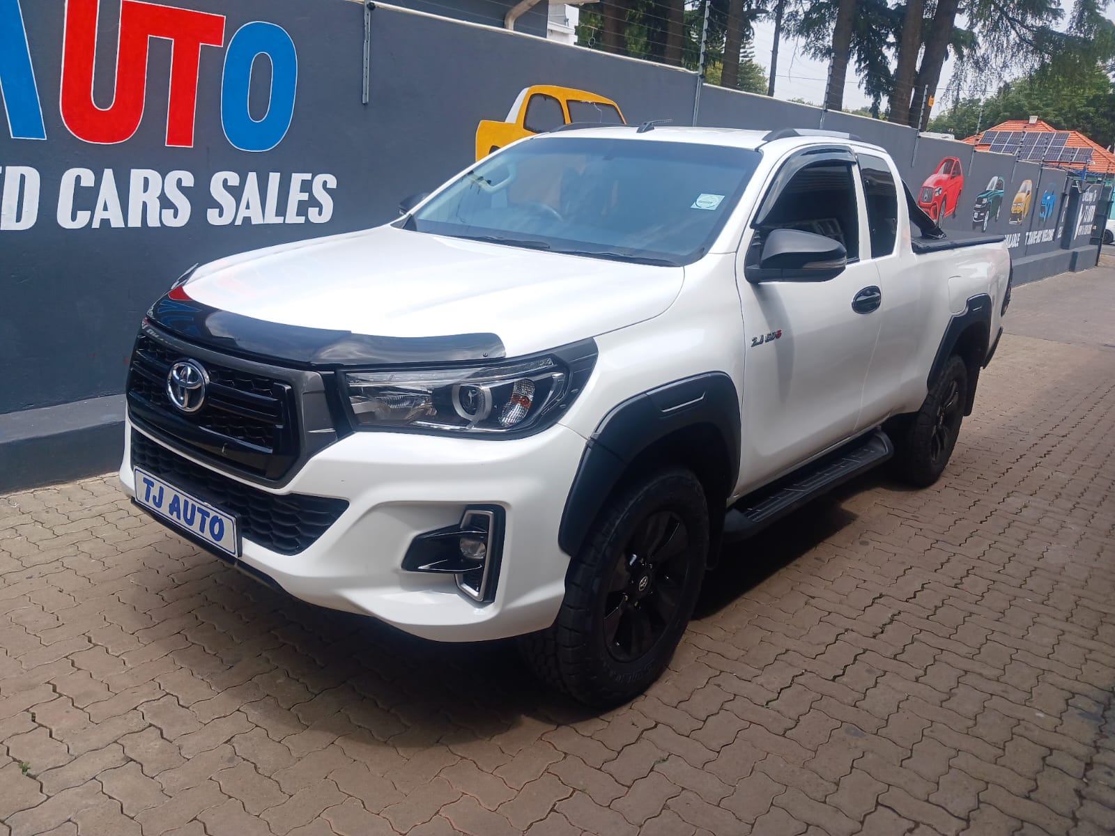 Read more about the article 2018 TOYOTA HILUX 2.4GD-6 Xtra CAB SRX