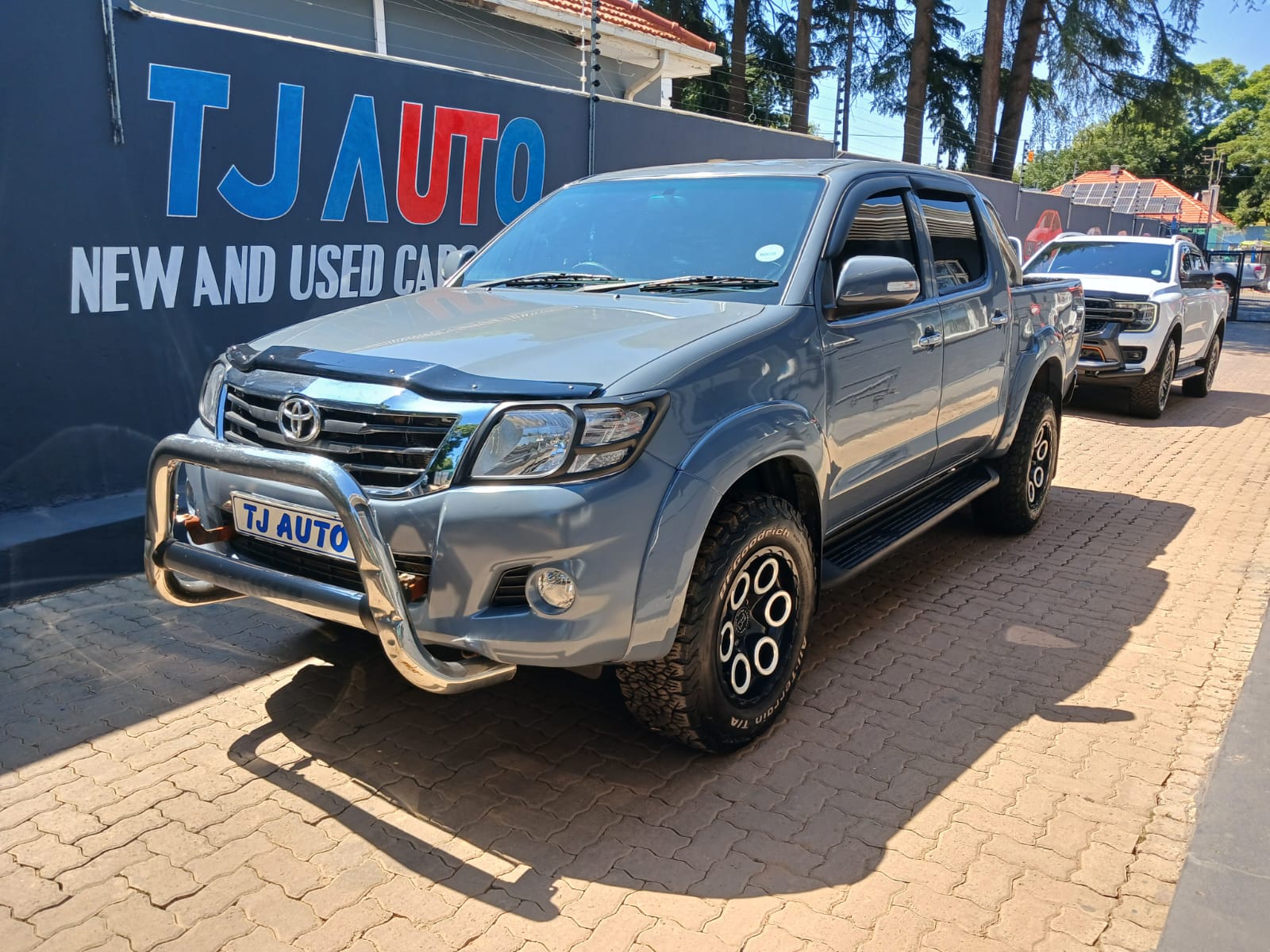 Read more about the article 2008 TOYOTA HILUX 2.7 DOUBLE CAB RAIDER