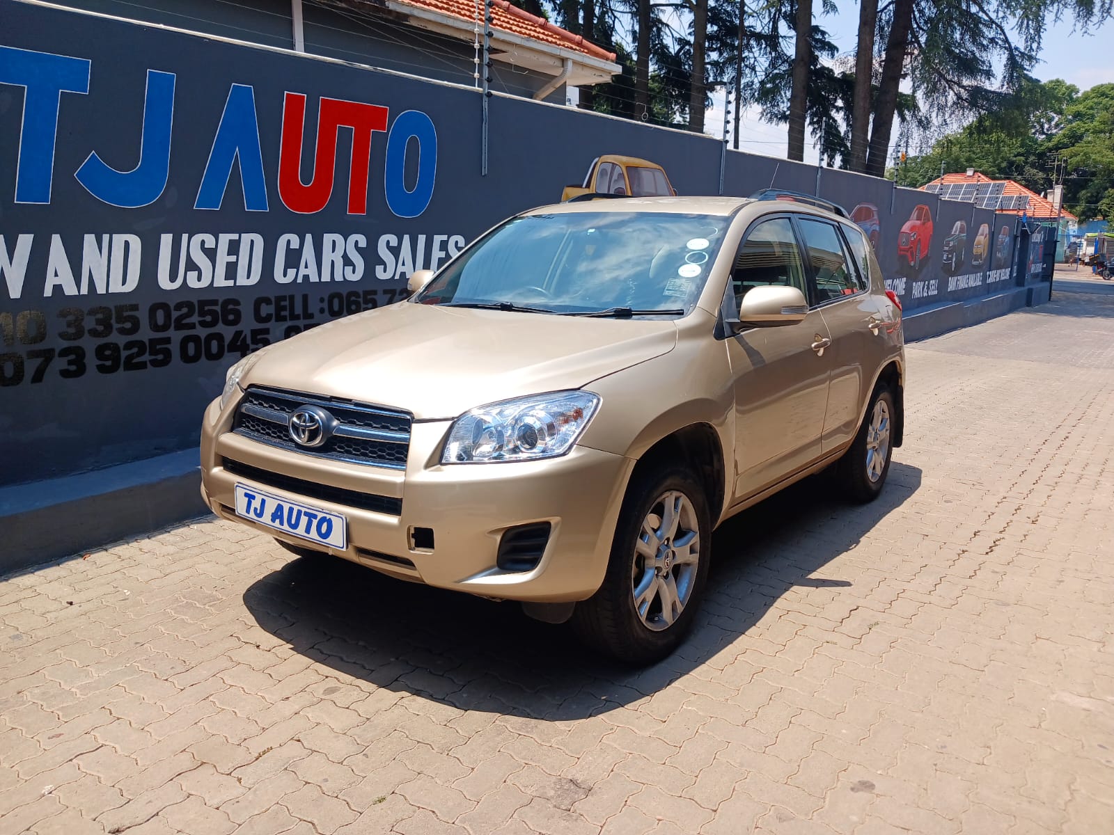 Read more about the article 2012 TOYOTA RAV4 2.0 GX