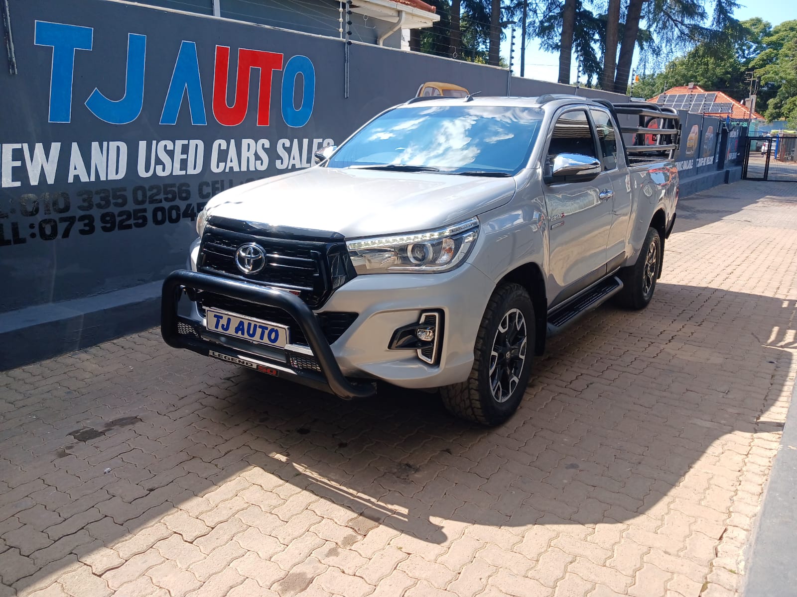 Read more about the article 2020 TOYOTA HILUX 2.8GD-6 Xtra CAB 4×4 LEGEND 50 AUTO