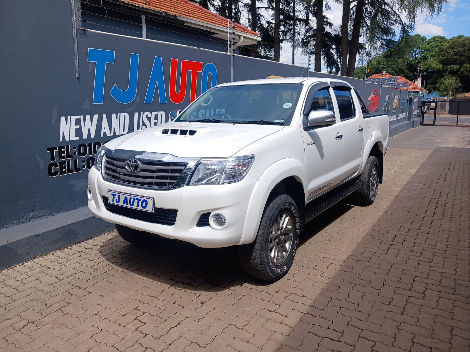 Read more about the article 2013 TOYOTA HILUX 3.0D-4D DOUBLE CAB 4×4 RAIDER