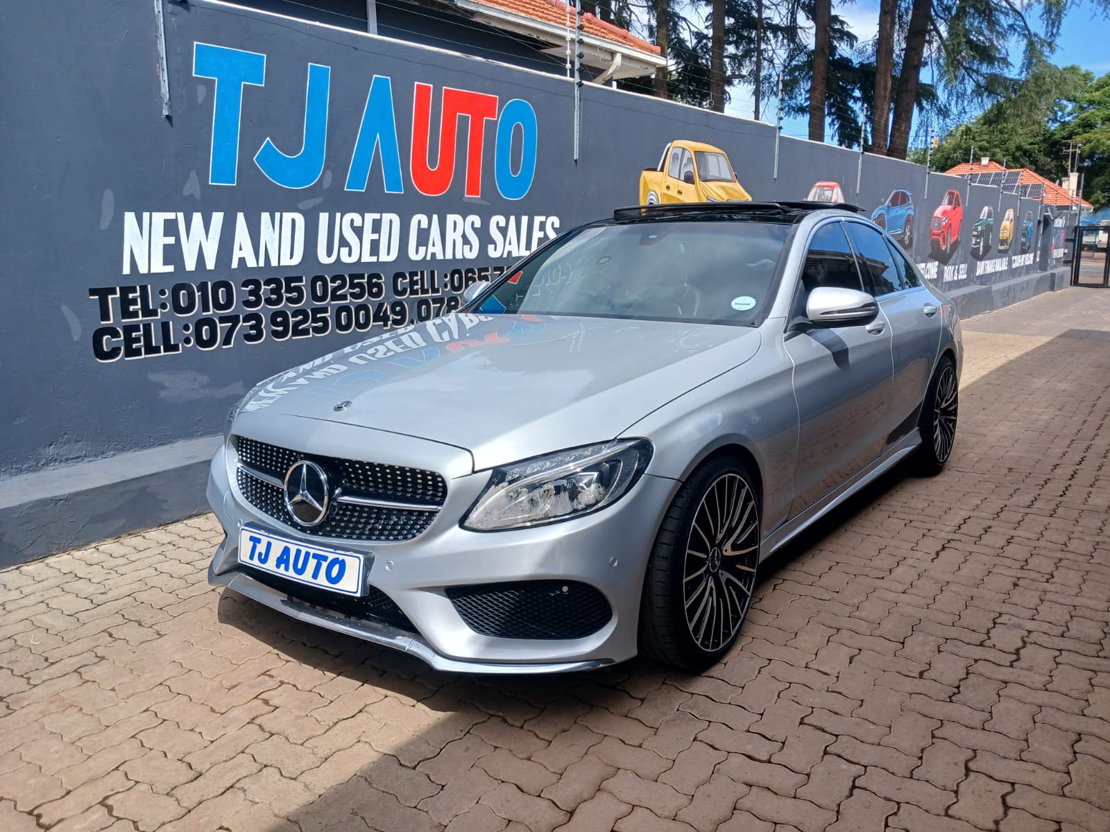 Read more about the article 2017 MERCEDES-BENZ C-Class C200 AMG LINE AUTO