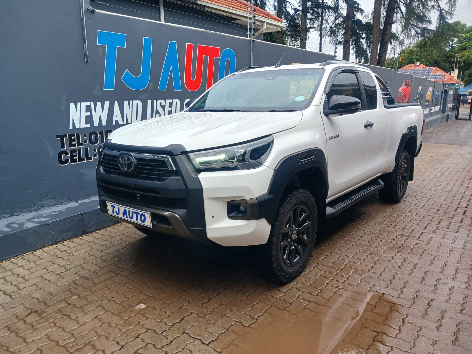 Read more about the article 2023 TOYOTA HILUX 2.8GD-6 Xtra CAB 4×4 LEGEND