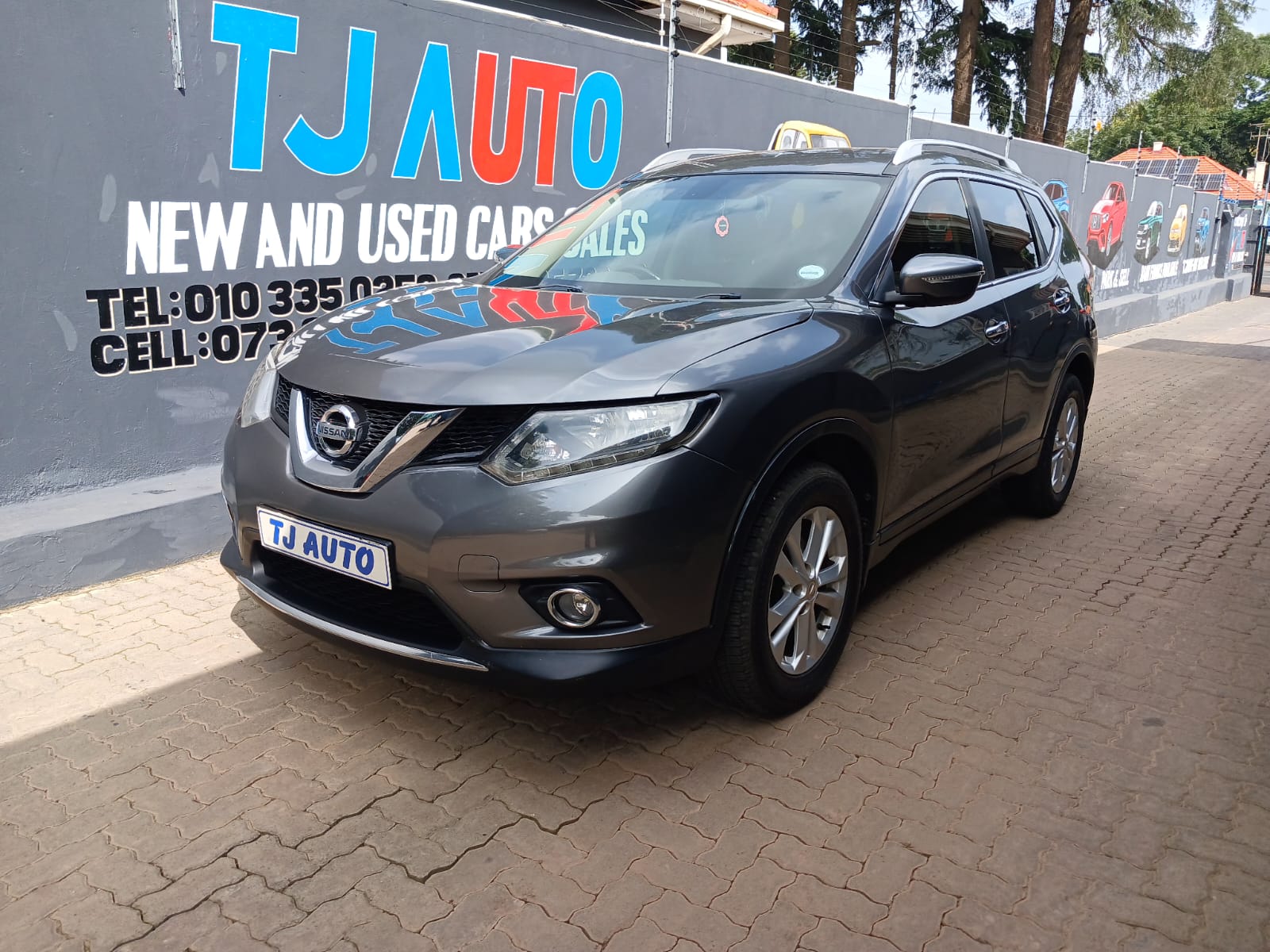 Read more about the article 2015 NISSAN X-TRAIL 2.5 4×4 SE