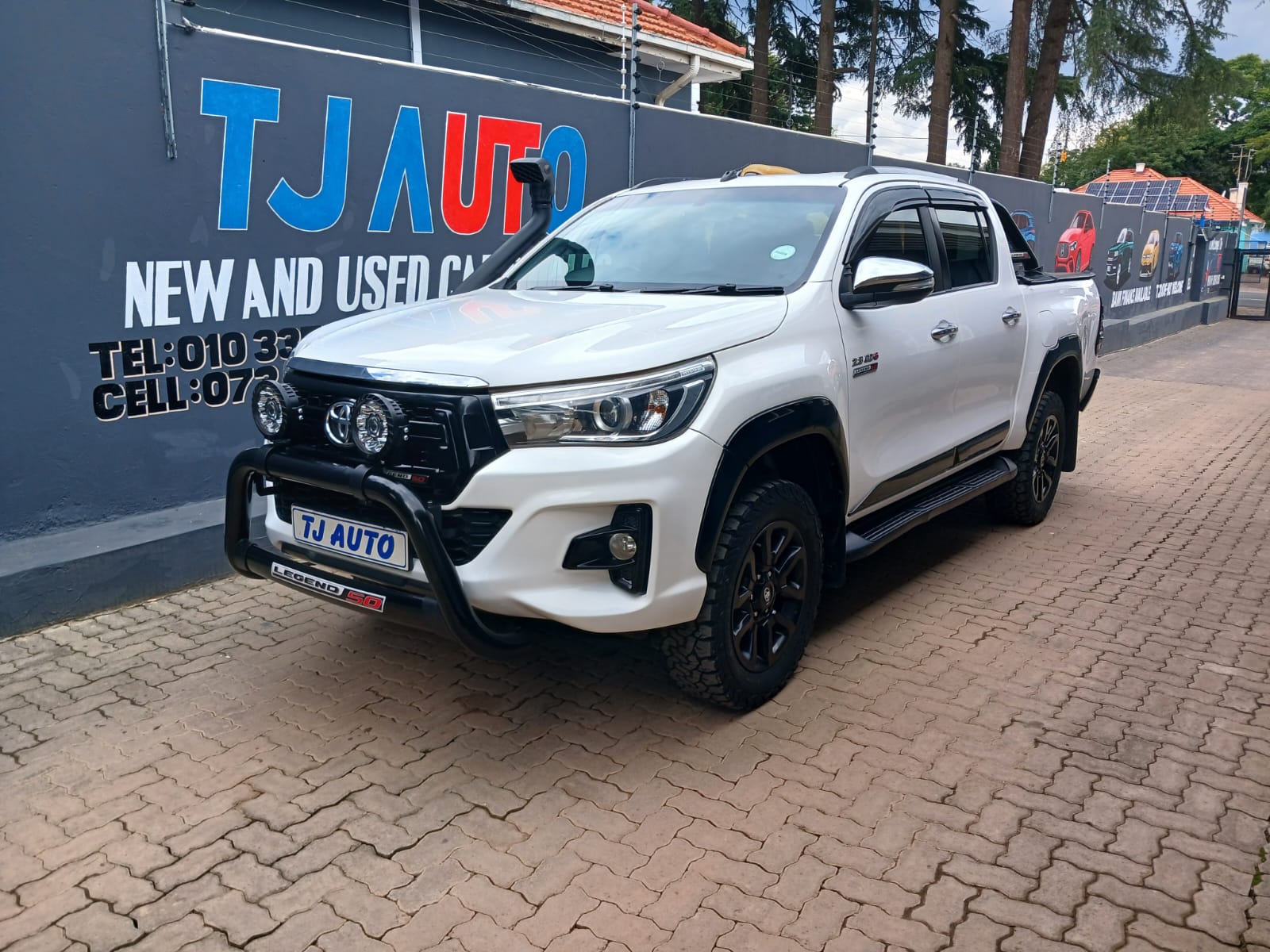 Read more about the article 2016 TOYOTA HILUX 2.8GD-6 DOUBLE CAB 4×4 RAIDER AUTO