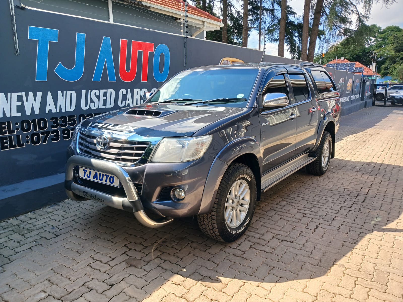 Read more about the article 2014 TOYOTA HILUX 3.0D-4D DOUBLE CAB RAIDER AUTO
