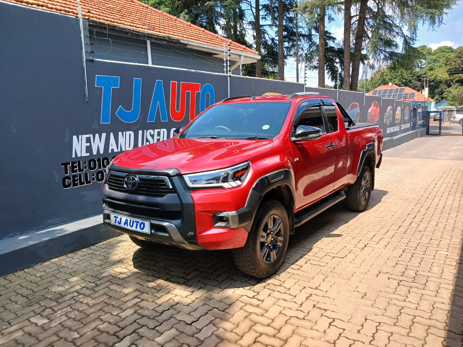 Read more about the article 2021 TOYOTA HILUX 2.4GD-6 Xtra CAB RAIDER