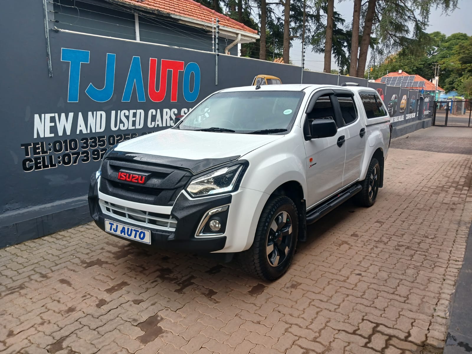 Read more about the article 2016 ISUZU KB 250D-Teq DOUBLE CAB X-RIDER