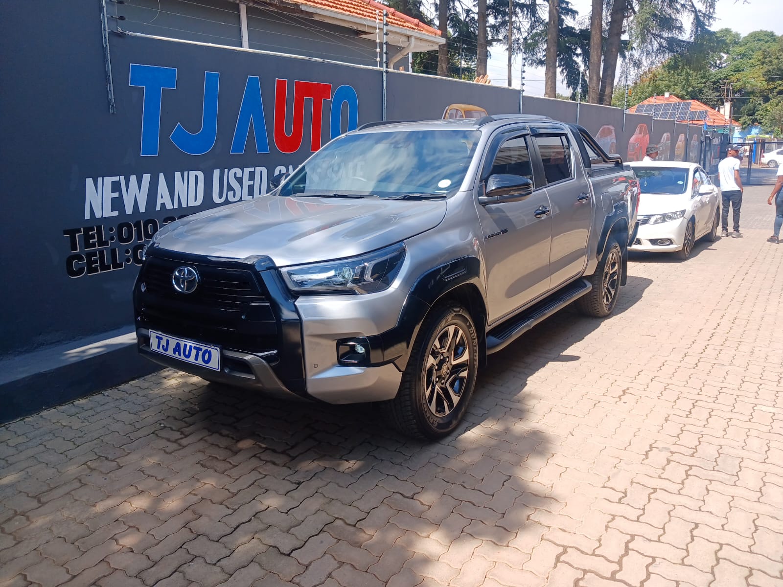 Read more about the article 2025 TOYOTA HILUX 2.8GD-6 DOUBLE CAB 4×4 LEGEND 55