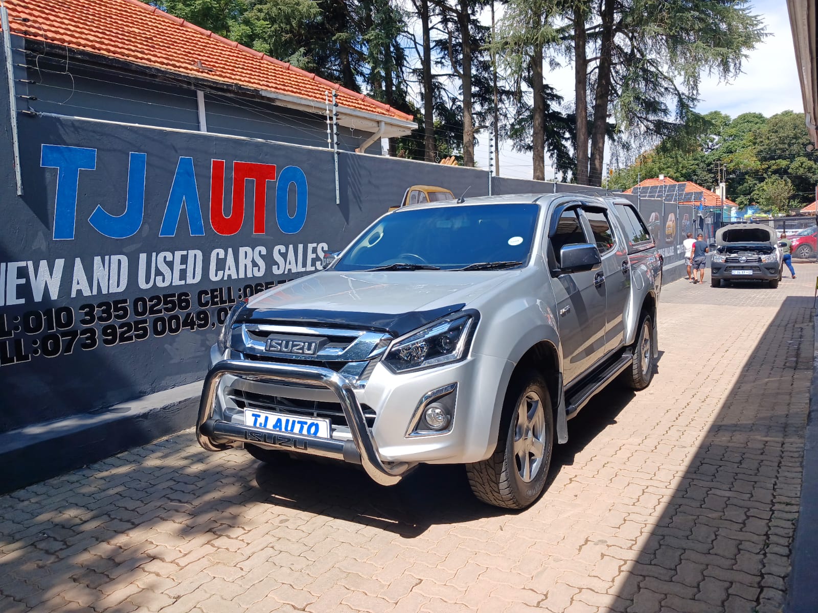 Read more about the article 2013 ISUZU KB 300D-Teq DOUBLE CAB 4×4 LX