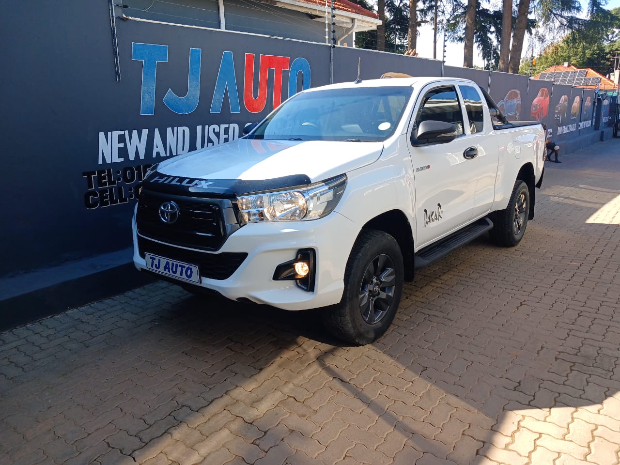 Read more about the article 2018 TOYOTA HILUX 2.4GD-6 Xtra CAB SRX