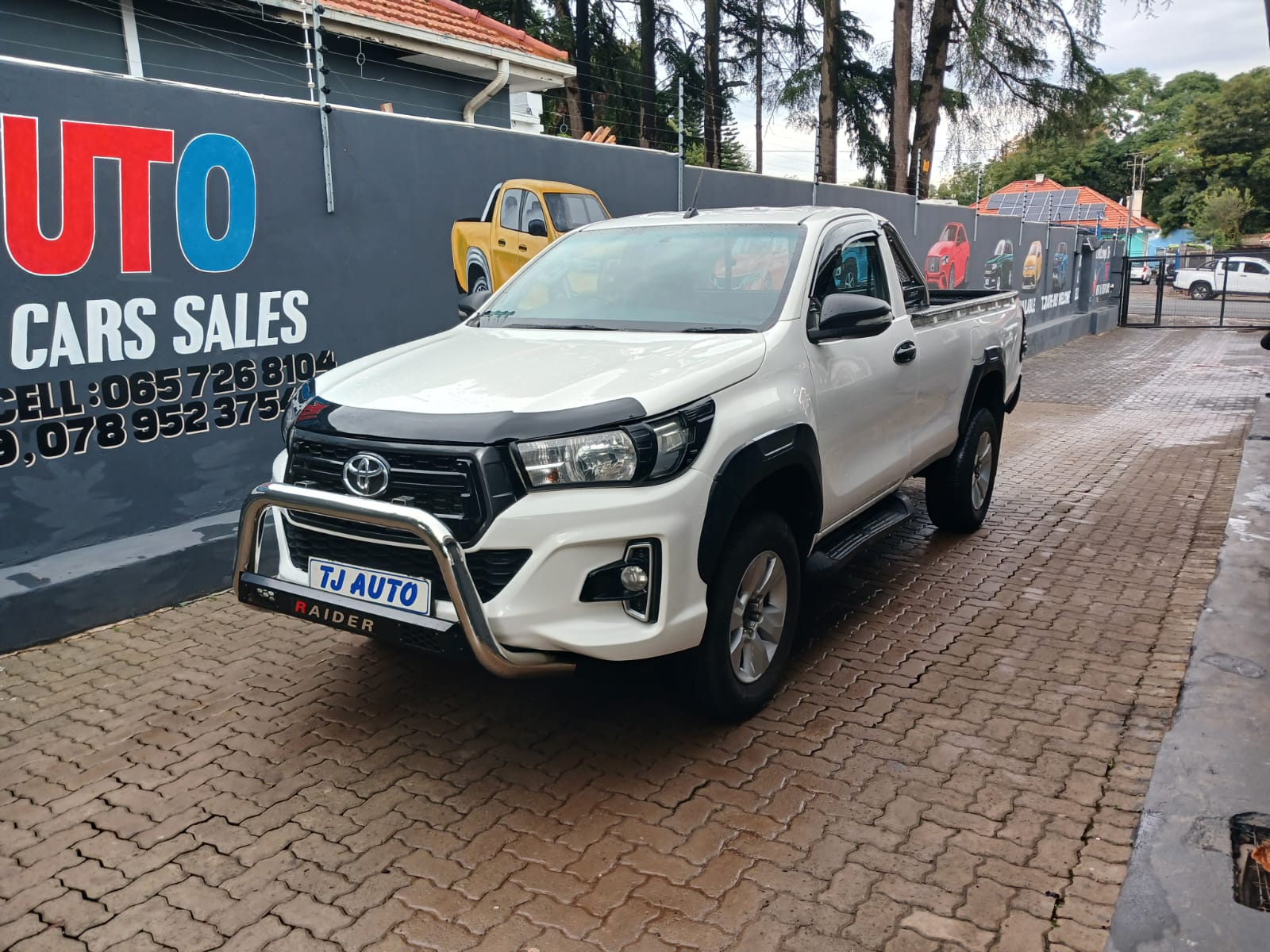 Read more about the article 2016 TOYOTA HILUX 2.4GD-6 4×4 SRX