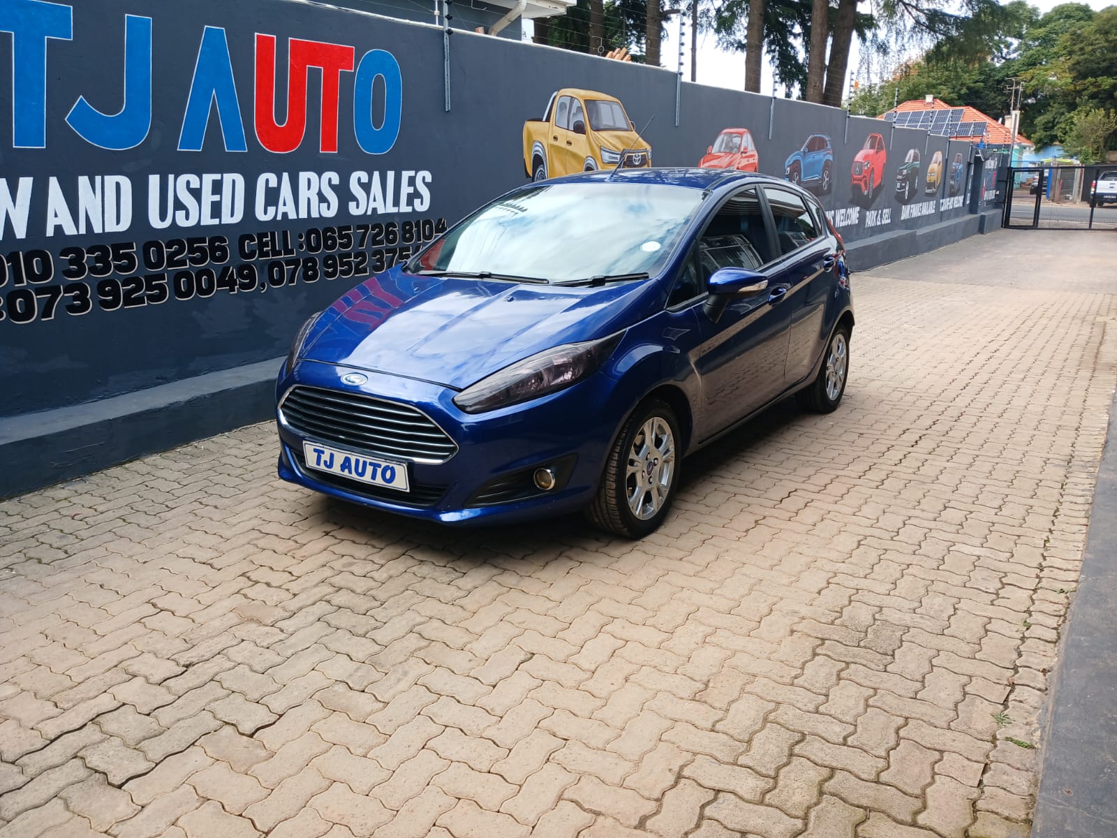 Read more about the article 2015 FORD FIESTA 5-Door 1.0T TREND