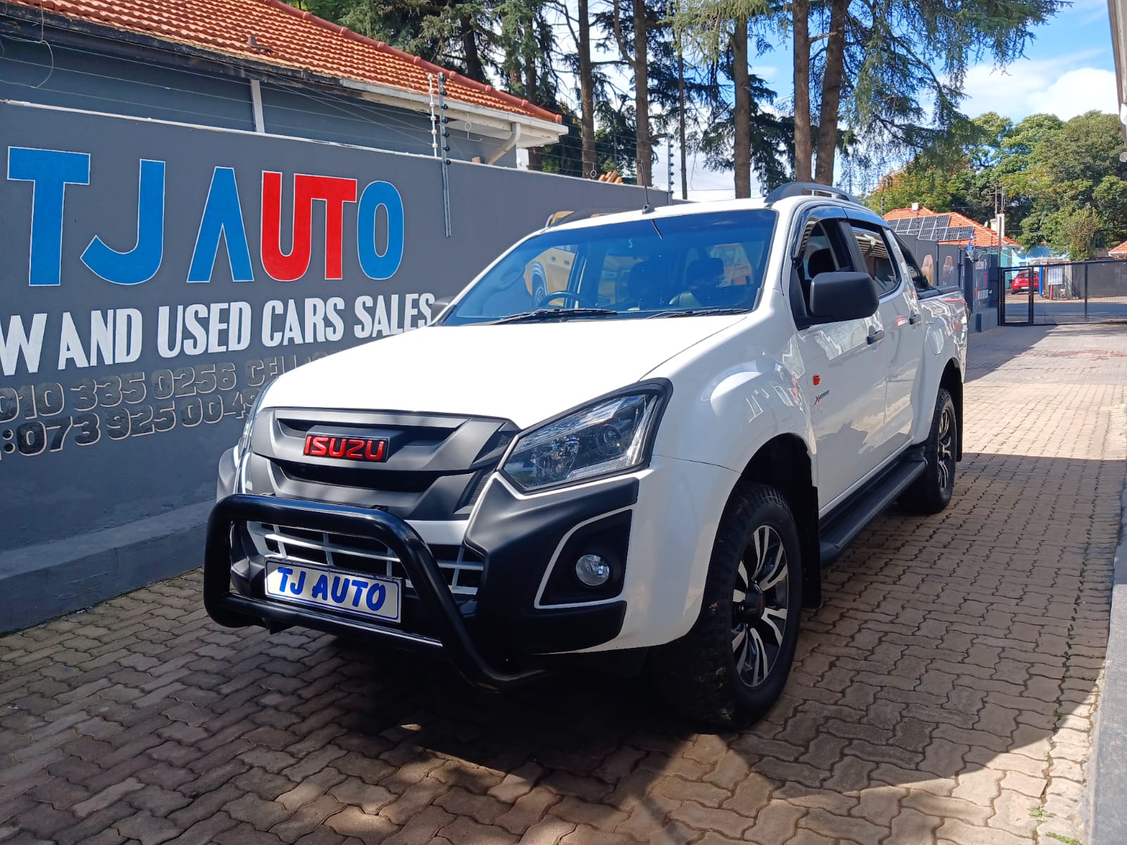 Read more about the article 2022 ISUZU D-Max 250 DOUBLE CAB X-RIDER