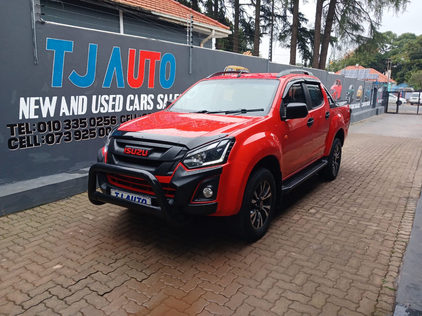 Read more about the article 2020 ISUZU D-Max 250 DOUBLE CAB X-RIDER