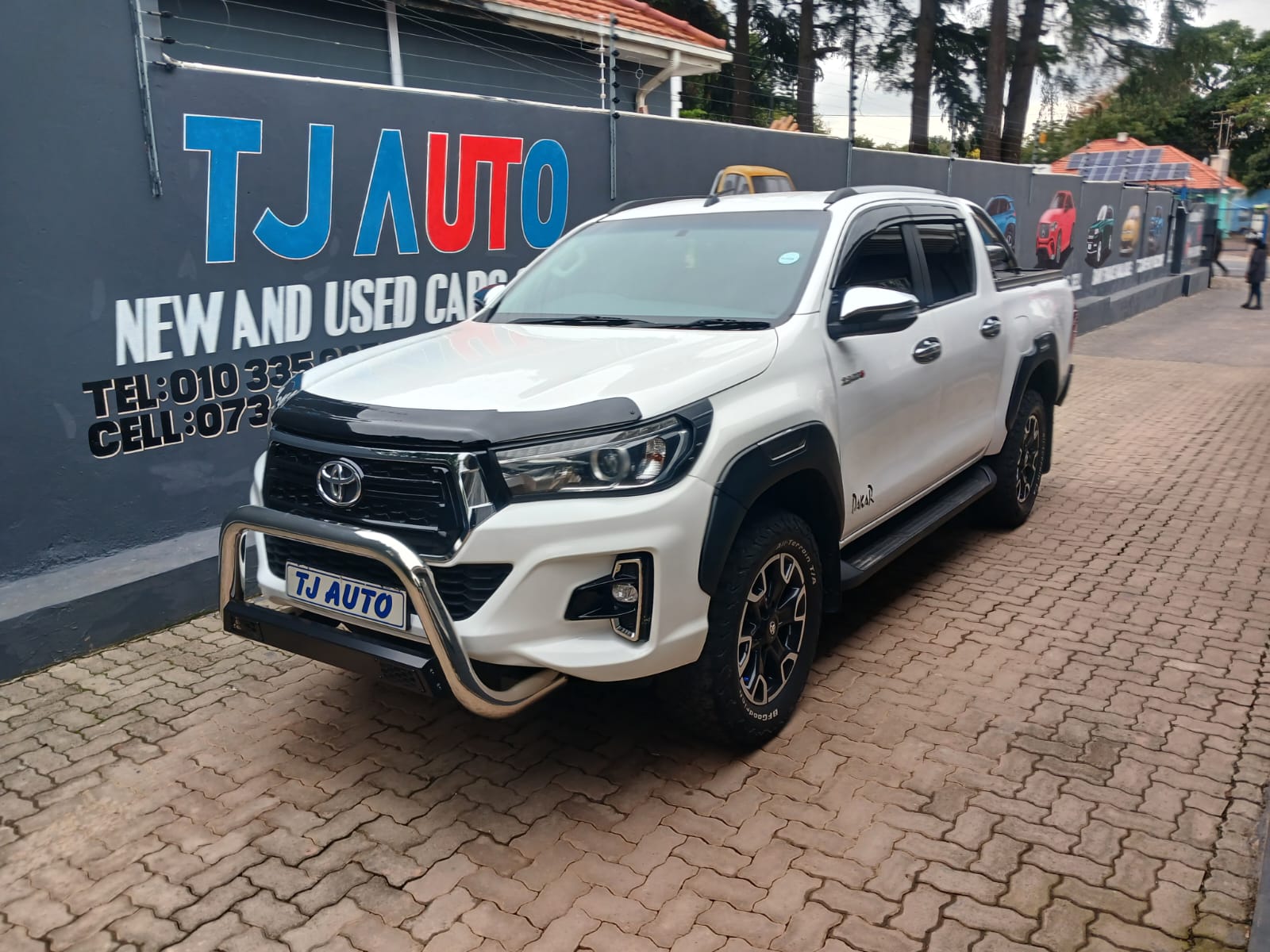 Read more about the article 2017 TOYOTA HILUX 2.8GD-6 DOUBLE CAB RAIDER DAKAR AUTO