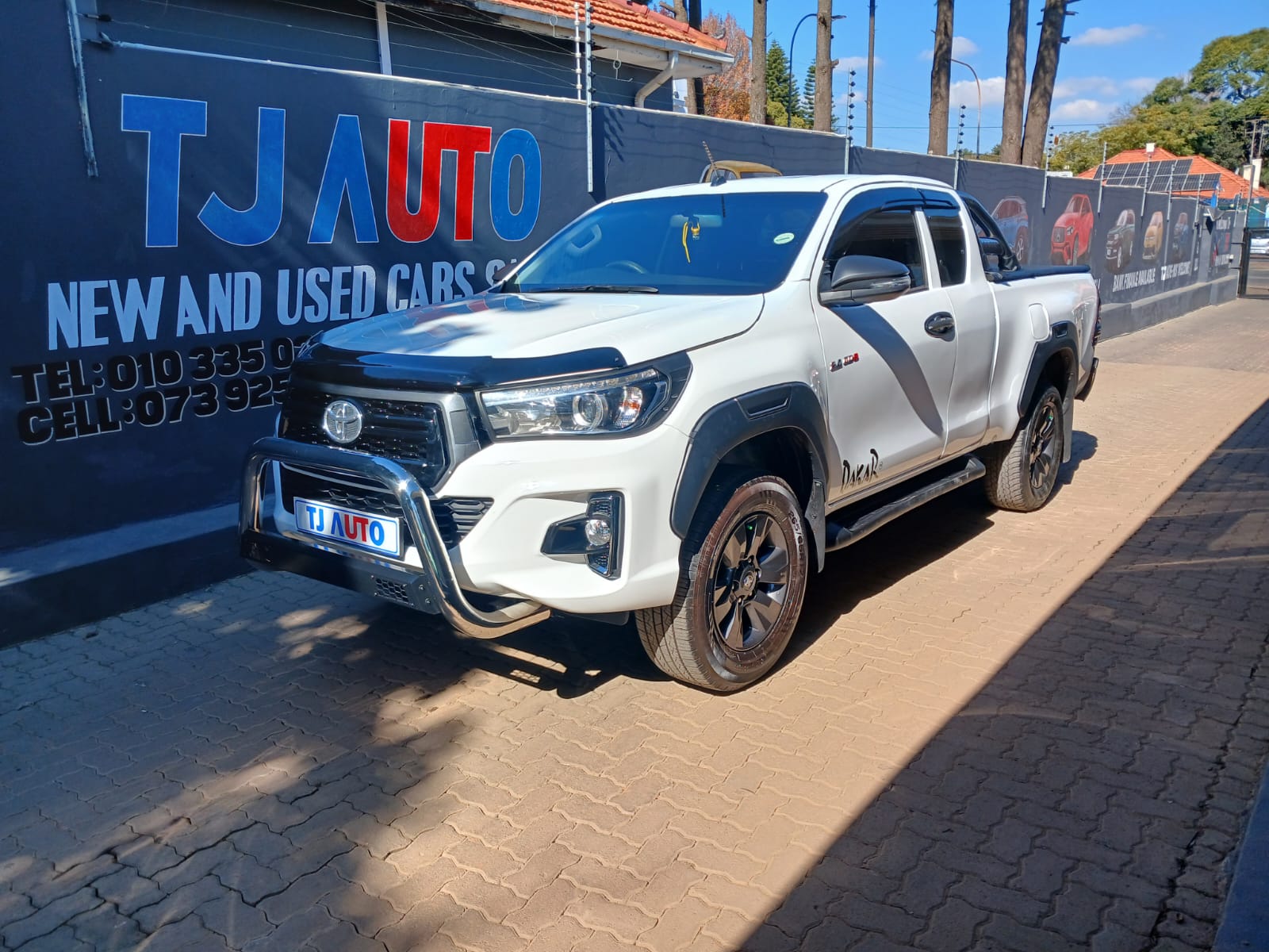 Read more about the article 2017 TOYOTA HILUX 2.4GD-6 Xtra CAB SRX